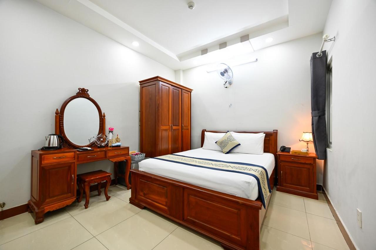 Sky Star Hotel โฮจิมินห์ซิตี้ ภายนอก รูปภาพ