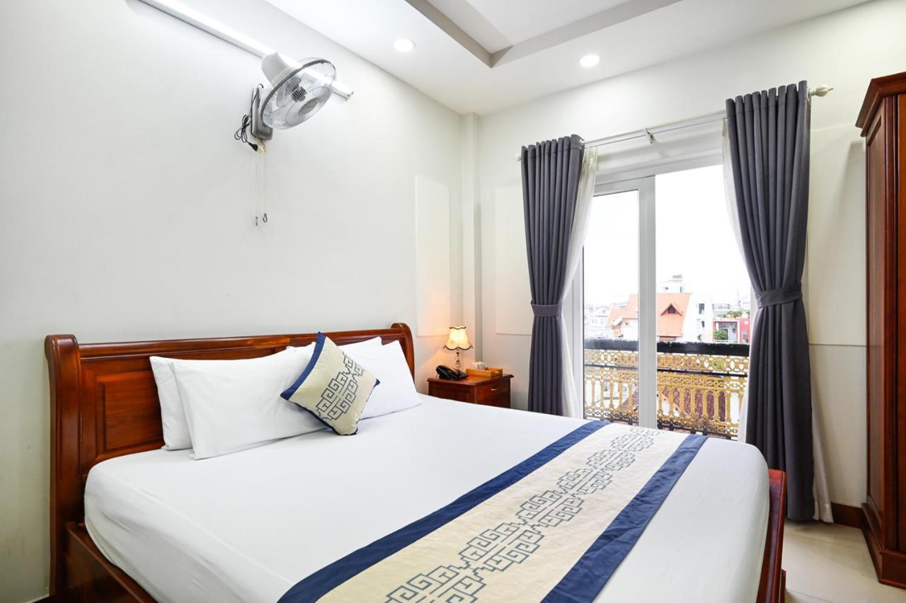 Sky Star Hotel โฮจิมินห์ซิตี้ ภายนอก รูปภาพ